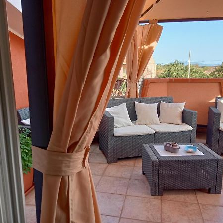 Casa Vacanza Le 2 Isole Suni المظهر الخارجي الصورة