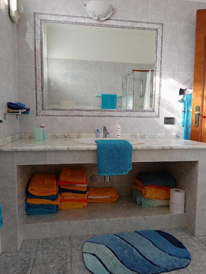 Casa Vacanza Le 2 Isole Suni المظهر الخارجي الصورة