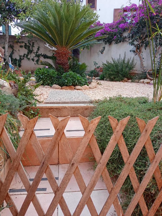 Casa Vacanza Le 2 Isole Suni المظهر الخارجي الصورة